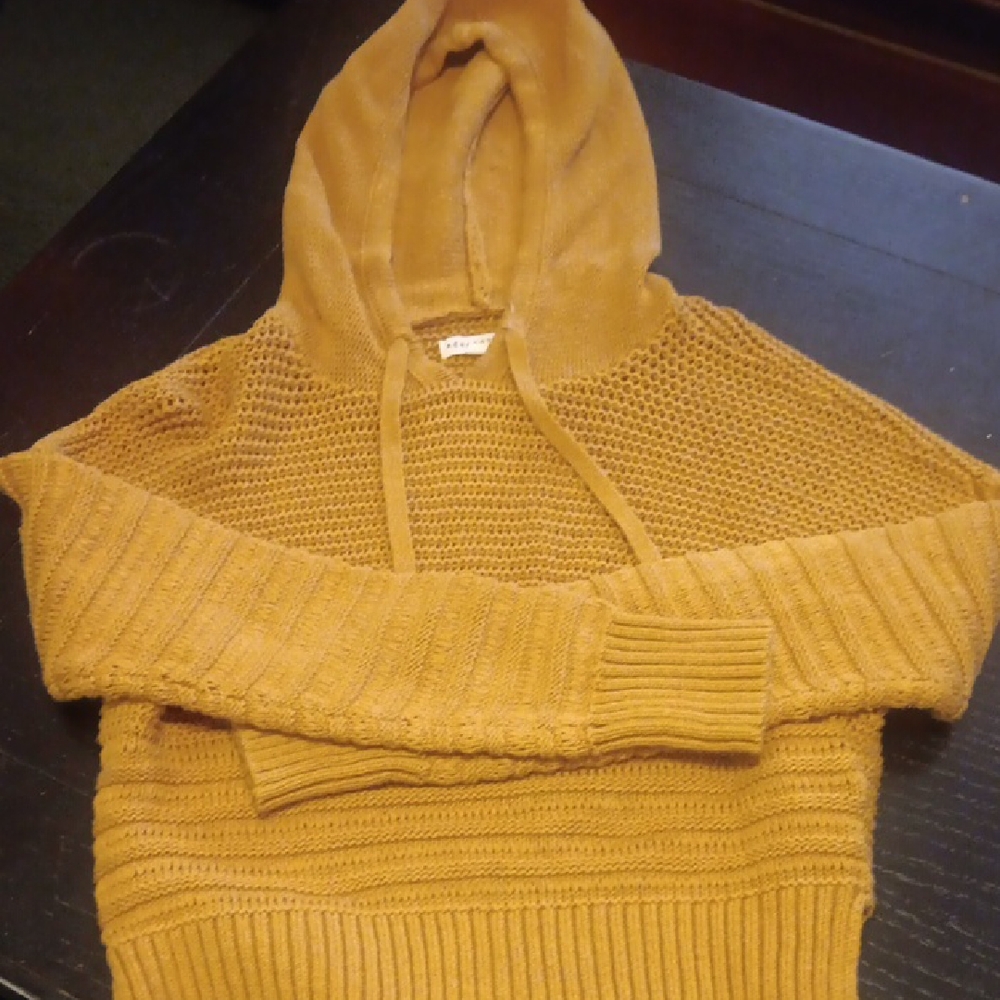 Aeropostale Womens Yellow Hooded Sweater
